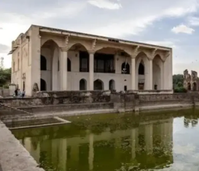 anand-mahal