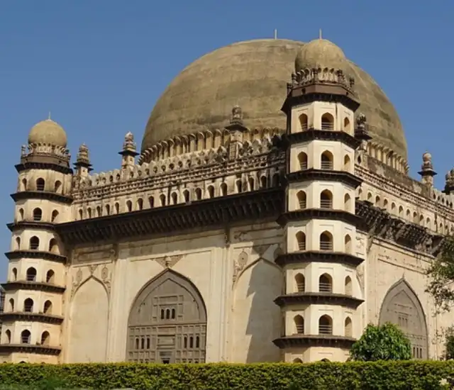 gol-gumbaz